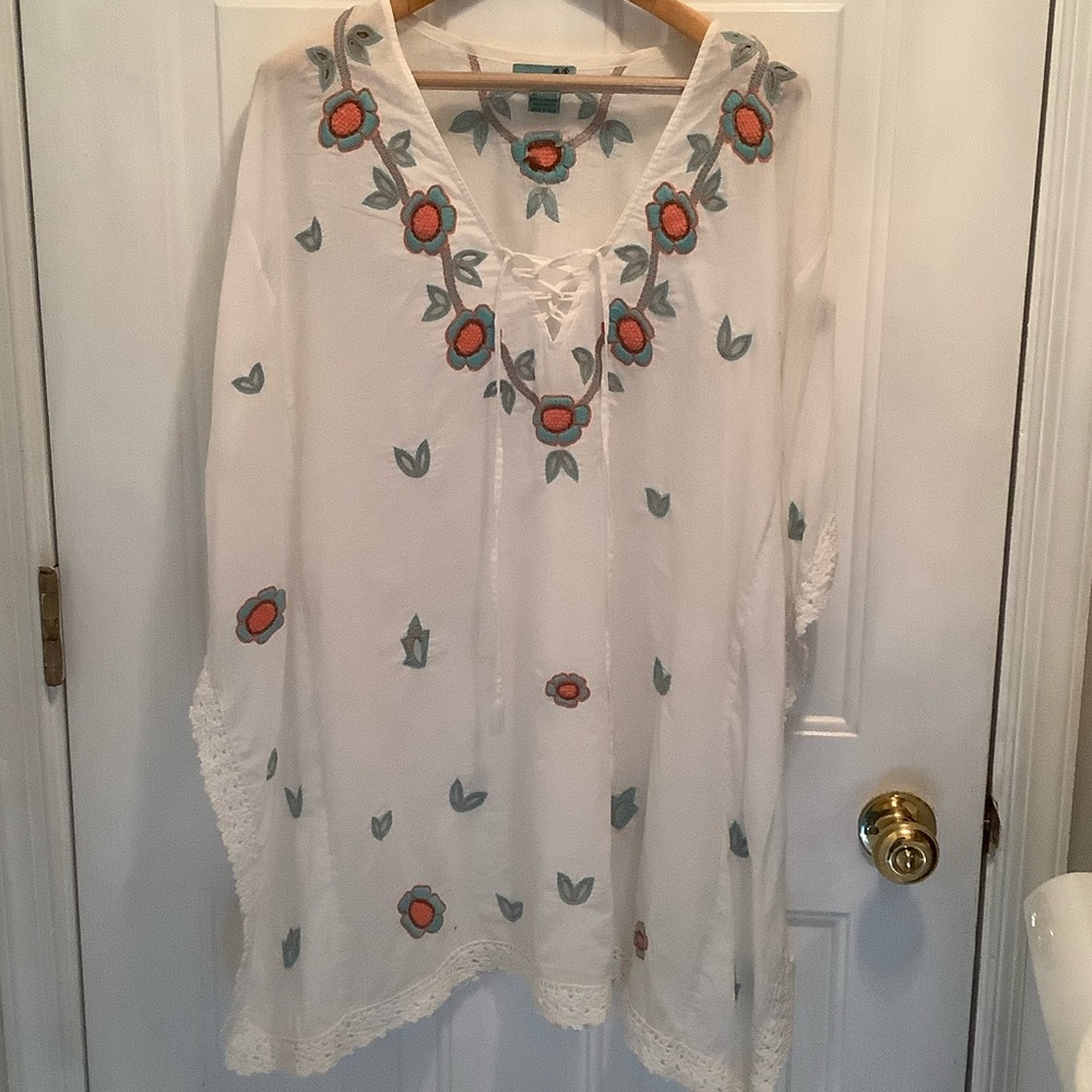 Letarte White Tunic Swimsuit Coverup with Colorful Embroidery size M